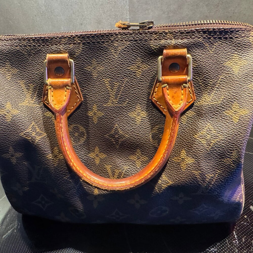 Louis Vuitton Monogram Speedy 25 | Vintage Style | Pre-Owned